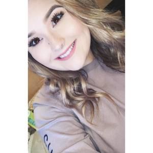 Meet your Posher, Kelli